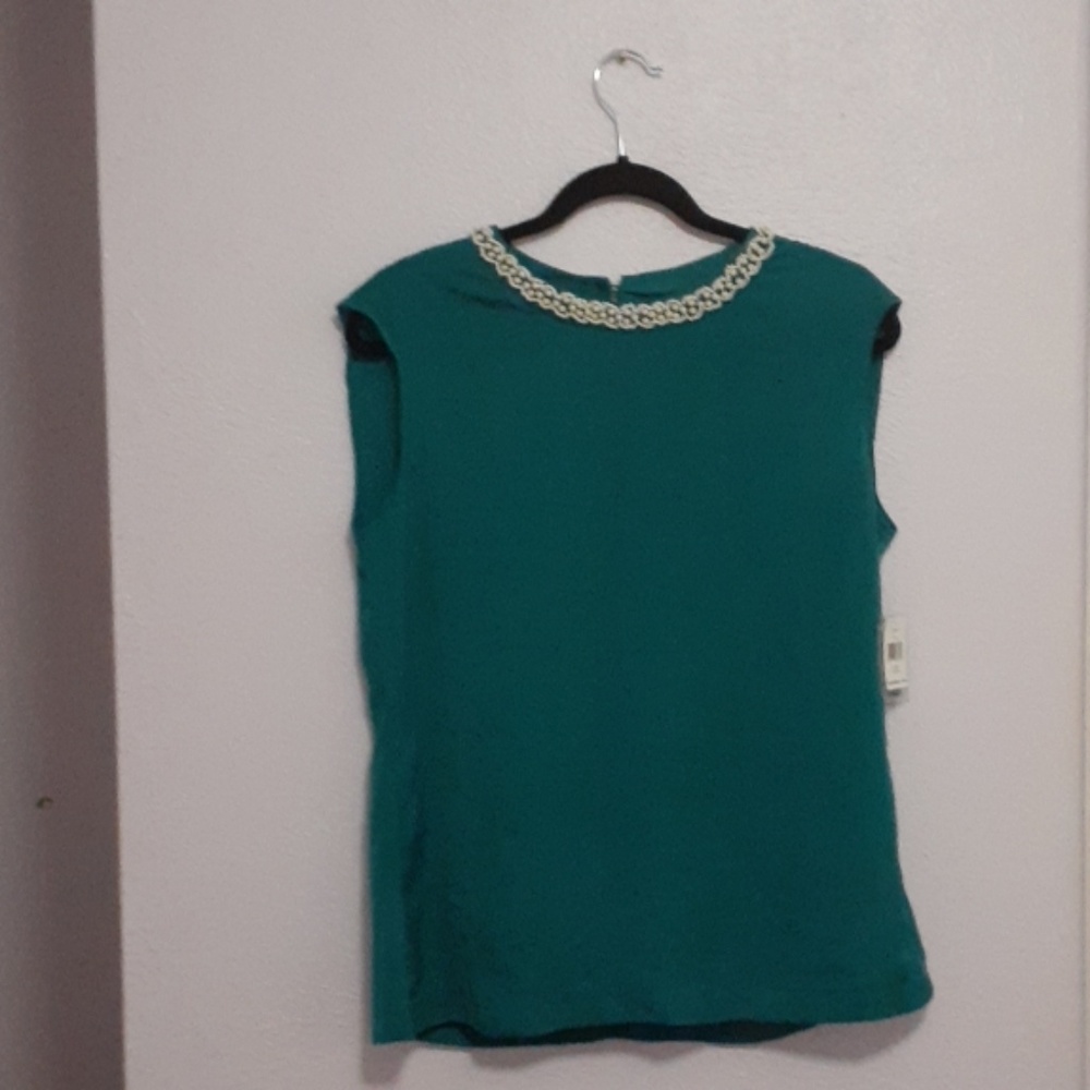 ECI  New York  short sleeve blouse